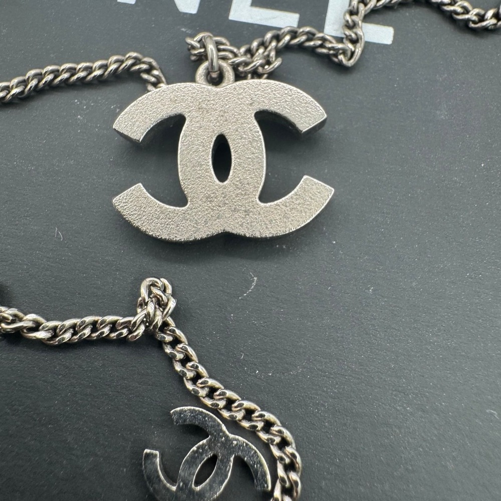 Chanel CC Logo Enamel Pendant Necklace Silver Tone Black White 16S - Picture 3 of 6
